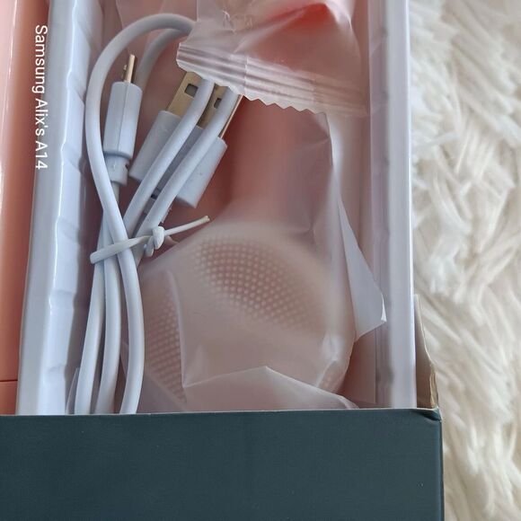 Electric Toothbrush, with 6 brushingmodes, Smart Timer and IPX7 Waterproof. - Picture 10 of 12